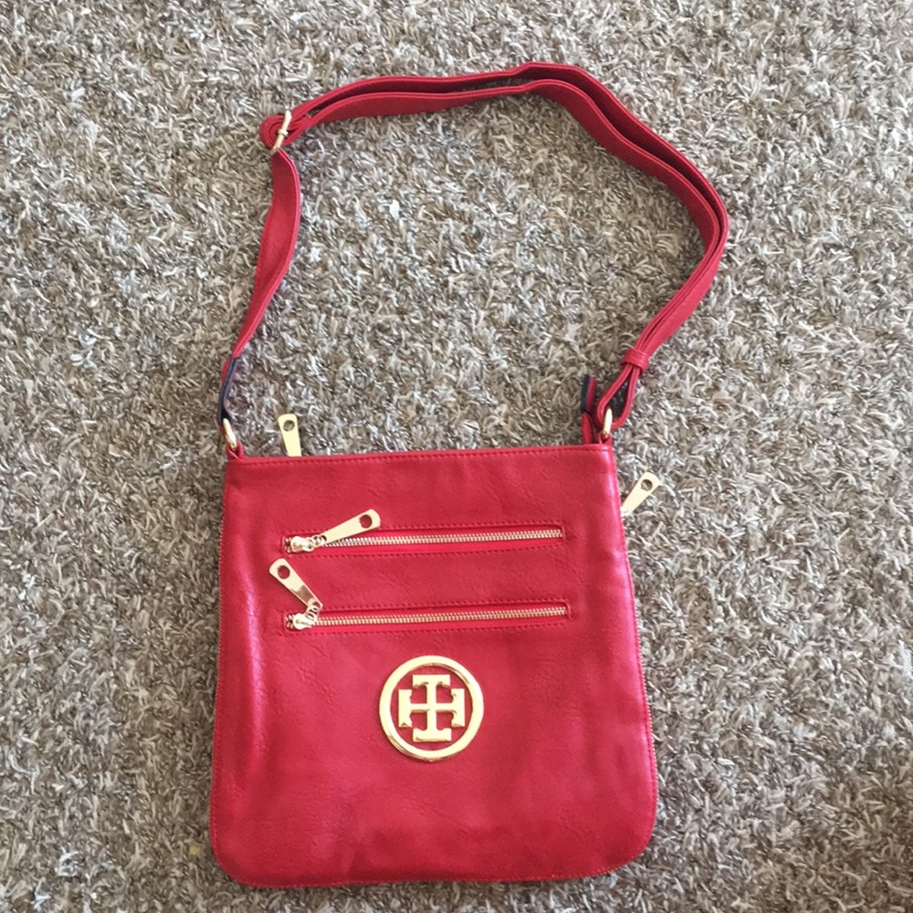Red Tory Burch bag- used